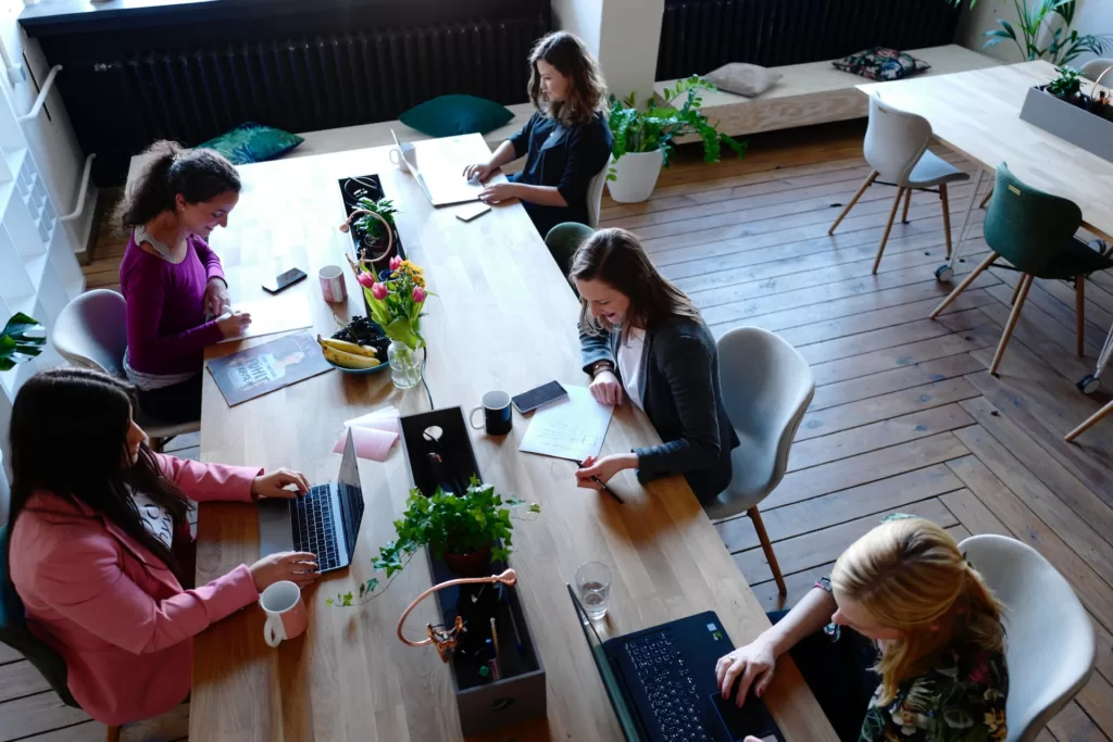 coworking women